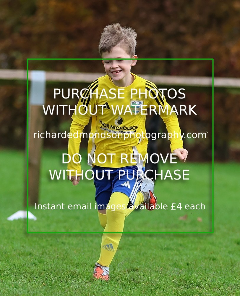 533A2897 - Kendal Utd U8's vs Sedbergh Wanderers Juniors U8 (8/11/25)