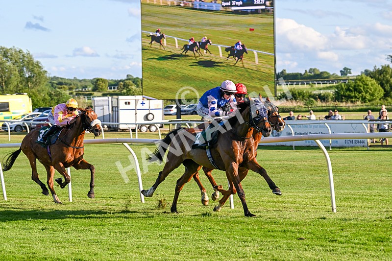 300525-Race 3-Star Legend-7450 - Race 3