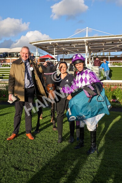 yr07102022r6-42 - Race 6 5.00pm William Hill Lengthen Your Odds EBF Novice Stakes