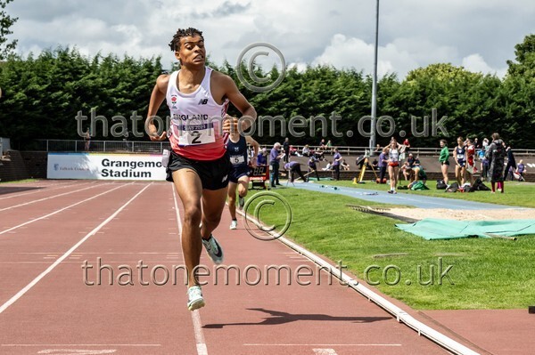 SIAB23-914485 - Track Male Set One