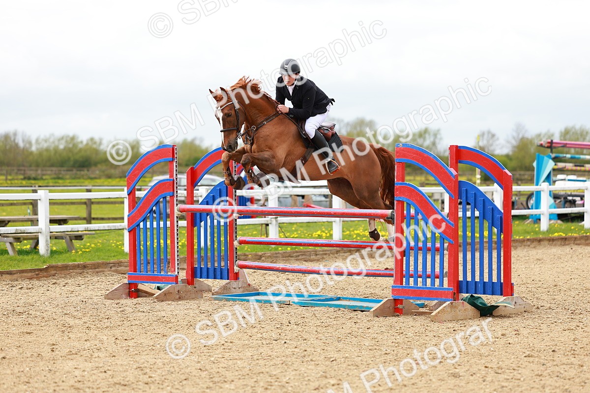 SBM_002482 - Class 10 - Senior Newcomers - 1.10m