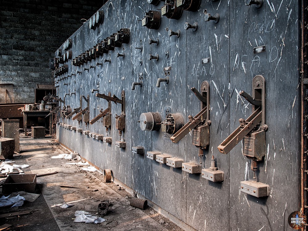 St. Nicholas Coal Breaker (Mahanoy City, PA) | Dead Switches - St. Nicholas Breaker