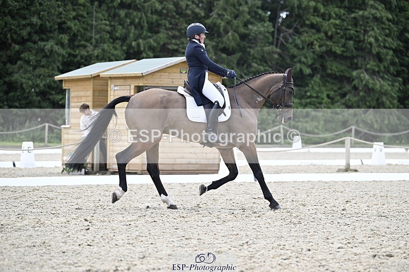 240523-121746-04581 - 428-COOLEY_SNAPCHAT-Selina_Milnes