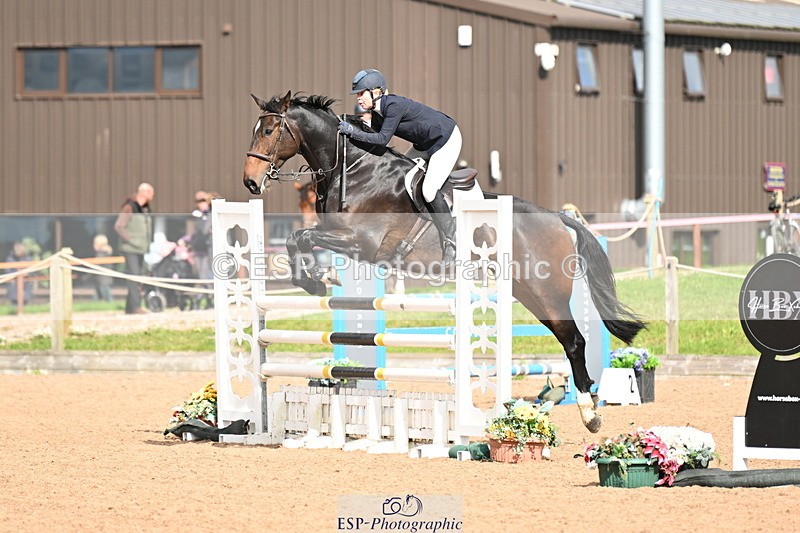 240912A-110517-00482 - Cls 2 Snr Newcomers