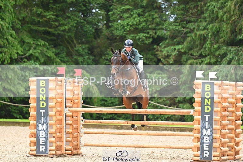 240526-160259-25238 - 271-WILD_ATLANTIC_WAY-Susie_Berry