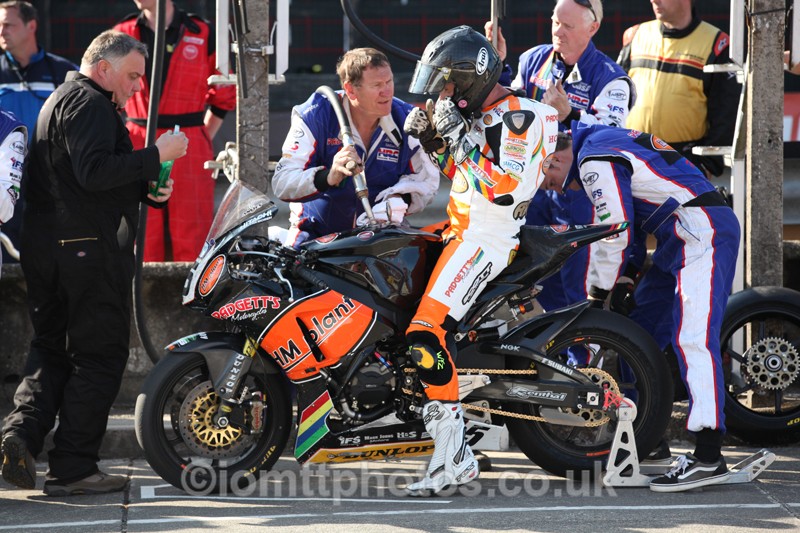 IMG_0904 - Senior TT - Start Line