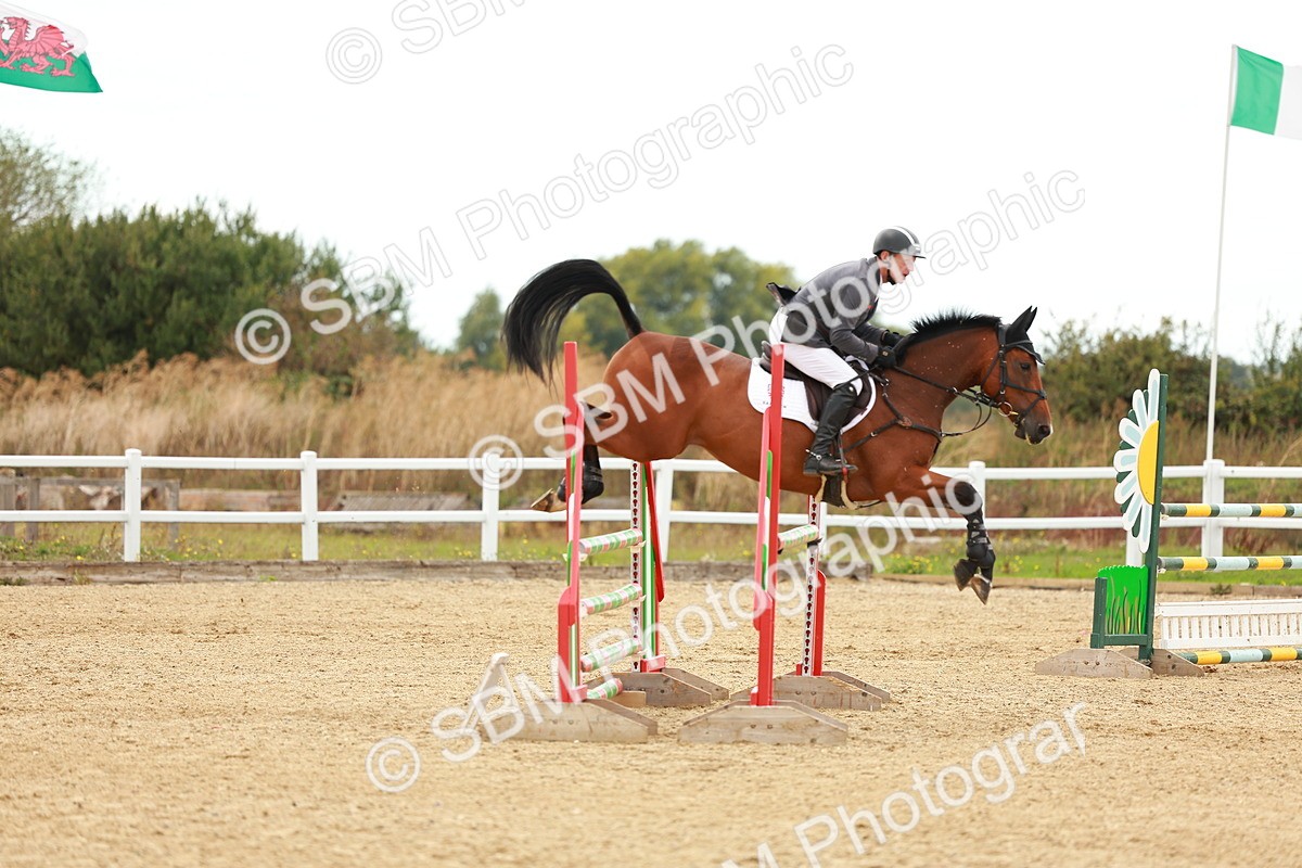 SBM_001498 - Class 4 - Senior Newcomers - 1.10m