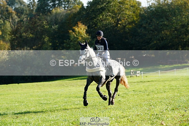 251025A-145120-21098 - G-527-Grace.Gillard