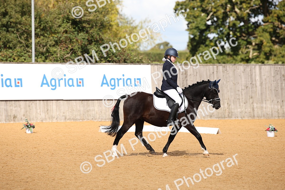 SBM_04215_D2 - Small Tour Championship - Intro C - Emma G.