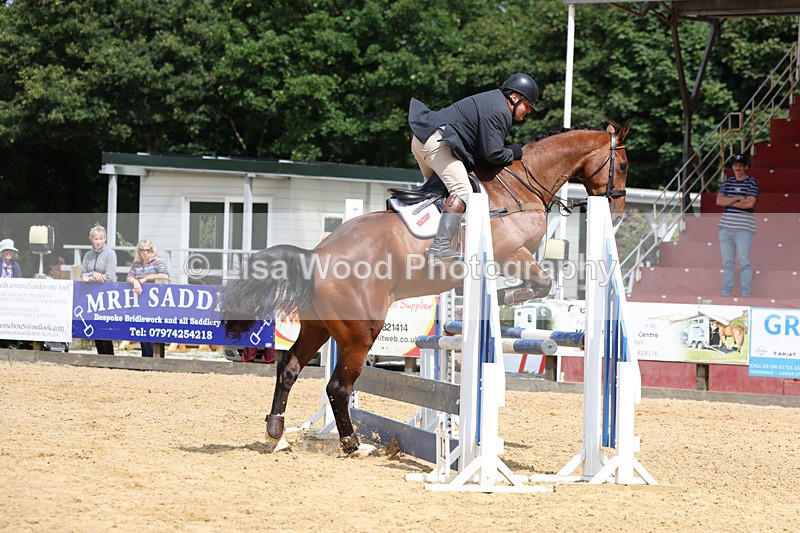 3E7A9886 - Class 9: Senior British Novice/90cm open