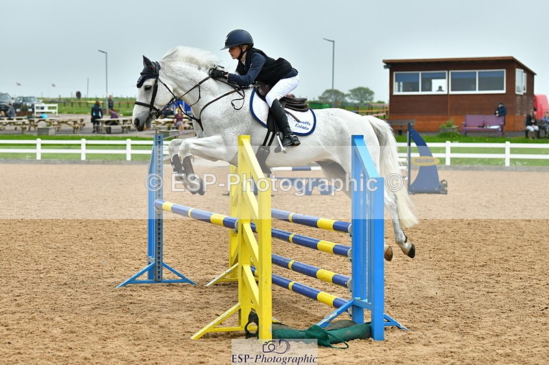 230514A-121747-02548 - Cls 24 Pony Newcomers & 1m Open