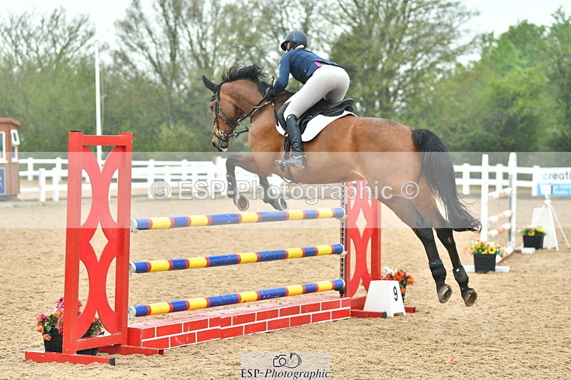 230504A-144054-02101 - Cls 5 1.05m Amateur Quali