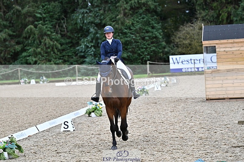 251022A-142118-00022 - C-212-Jemima.Stratton