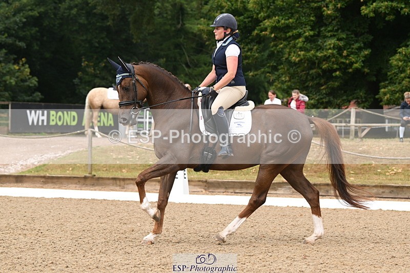 250719A-094113-03019 - 144-Verity.Perry-Vogue