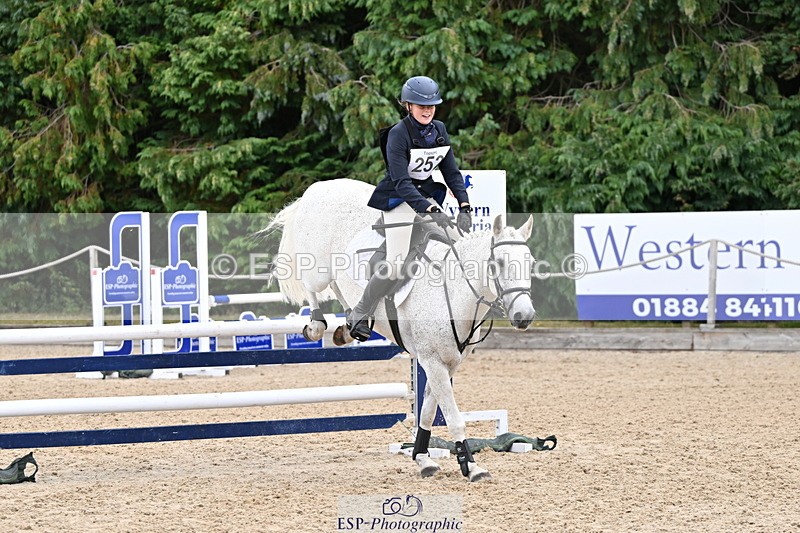 250802A-133227-03283 - F-252-Charlotte.Godwin-UNNAMED