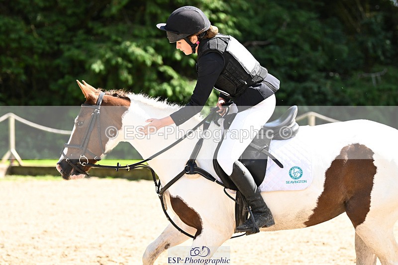 240824X-141843-29317 - 80cm Round 2 13.30 to 14.30