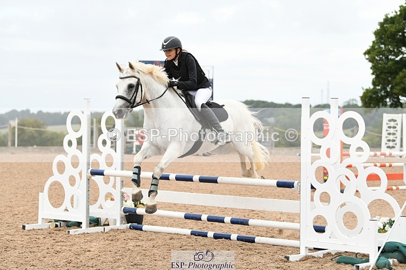 250807-110426-00439 - 90cm Round 1