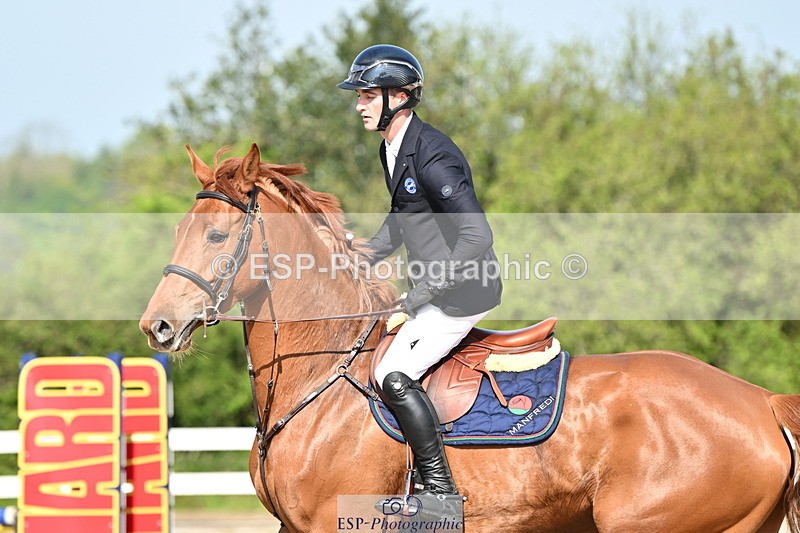 240509A-095002-00255 - Cls 1 British Novice and 90cm Open