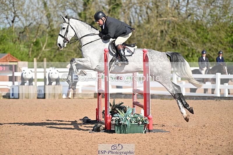 240509A-092411-00108 - Cls 1 British Novice and 90cm Open