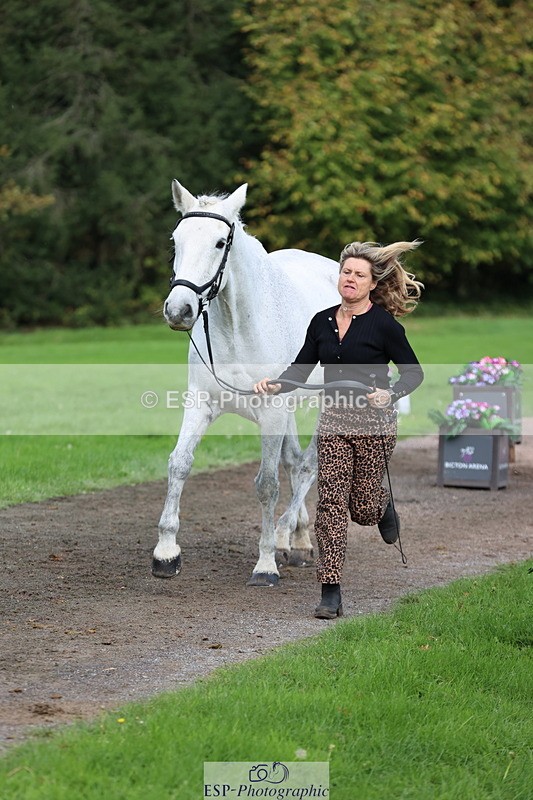251026A-120235-25844 - F-476-Romellie.Brown