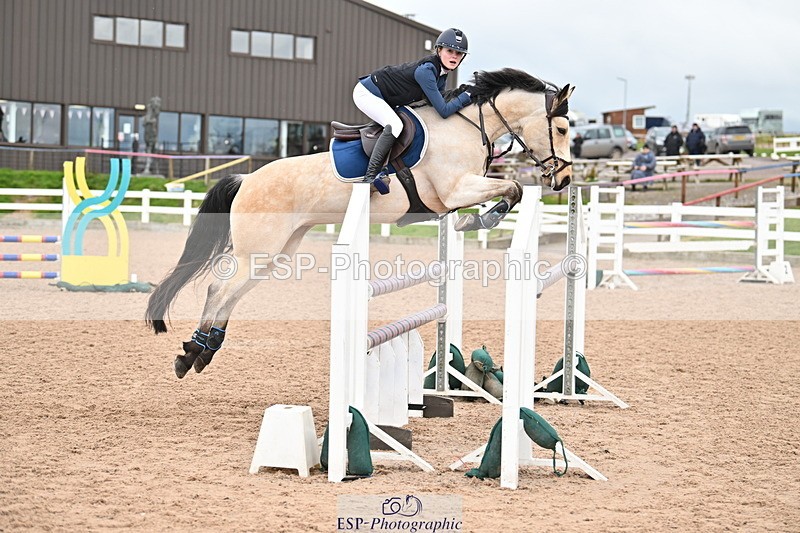 240309A-140105-01197 - Cls 9 Pony Foxhunter and 1.10m Open