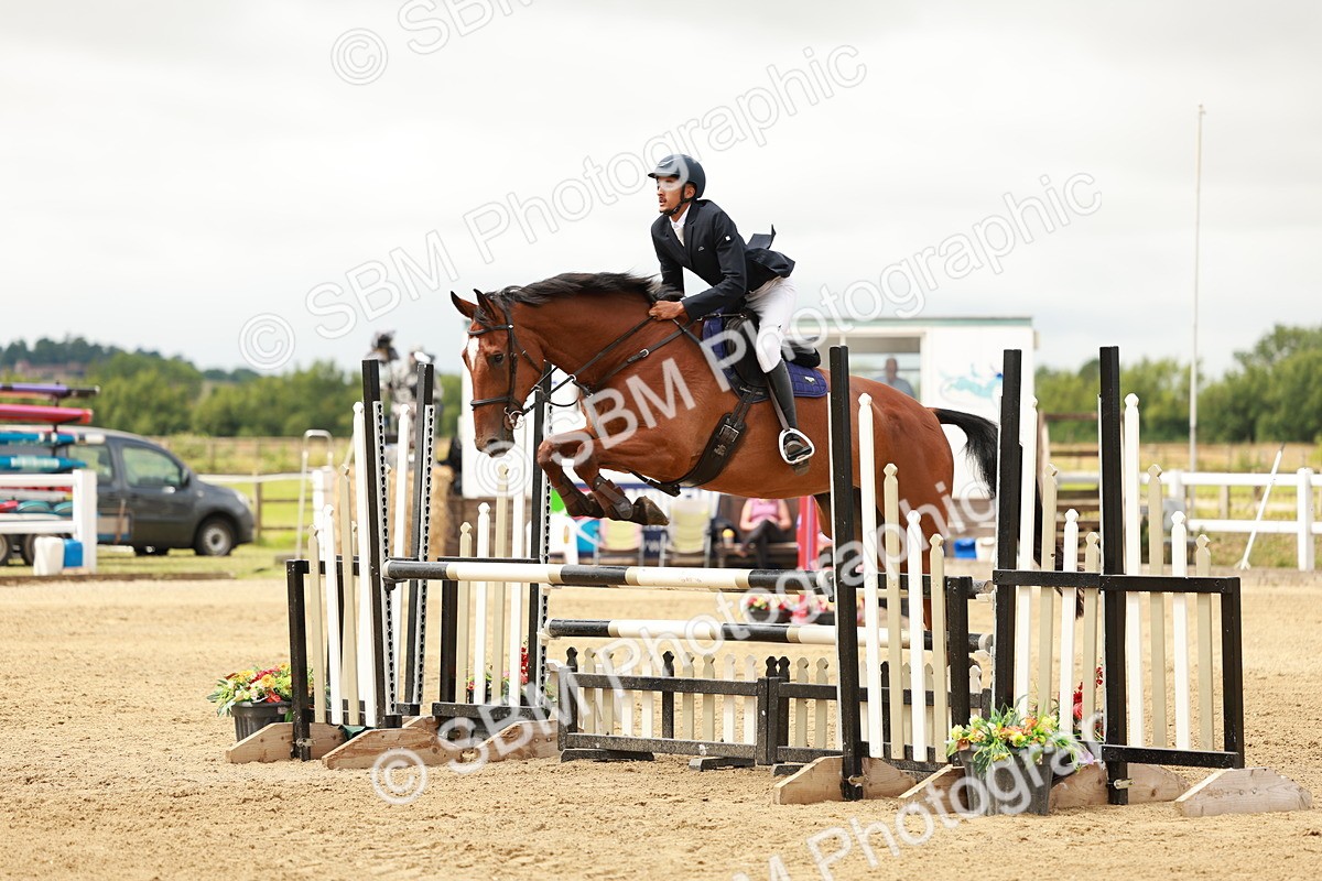 SBM_006886 - Class 2 - Senior Discovery - 1.00m Open