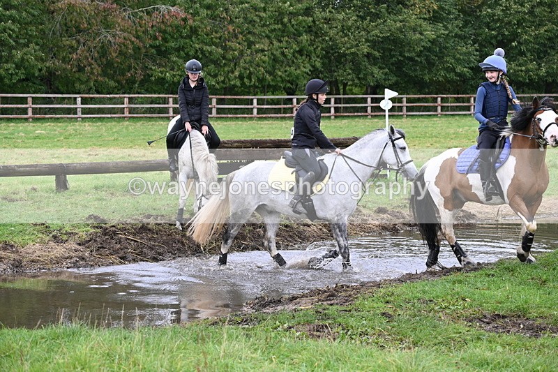 WJ6_6179 - Time at Photographer 12:41 to 13:05