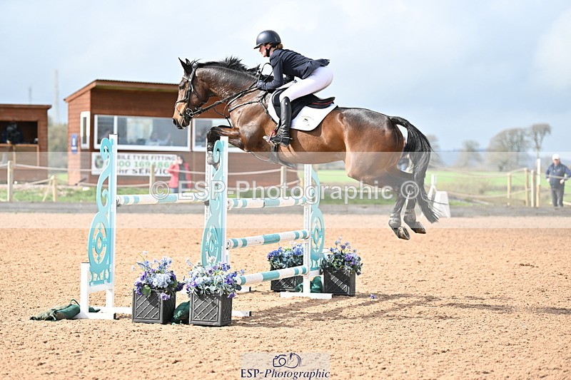 240315A-130807-01145 - Cls 3 Snr Foxhunter