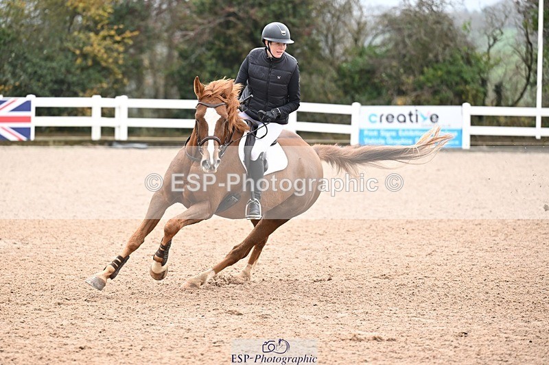 251105-142020-00848 - Cls 06 Fox & 1.20m