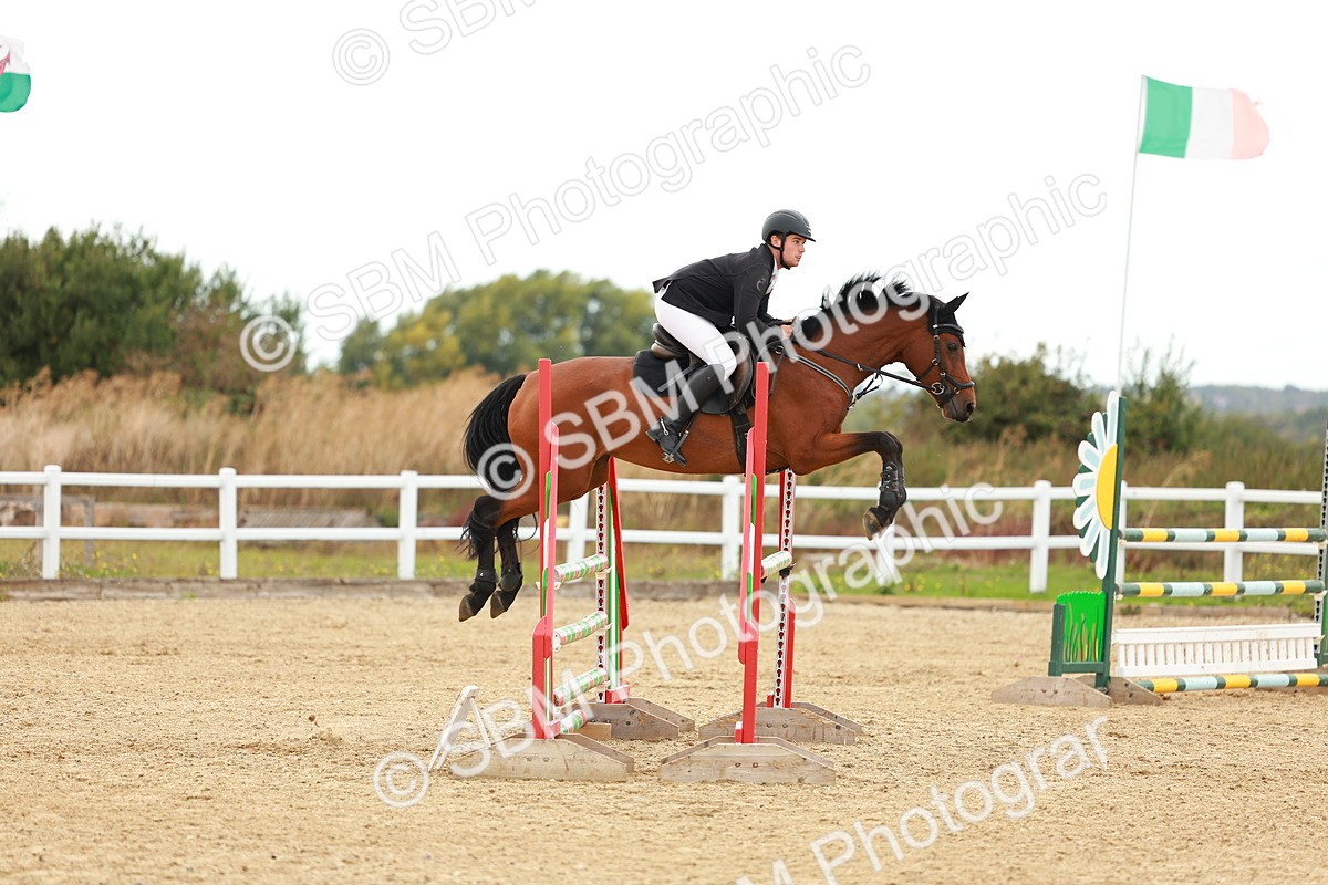 SBM_001477 - Class 4 - Senior Newcomers - 1.10m