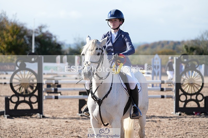 251025-131722-00496 - Cls 9 Pony Winter Discovery and 90cm