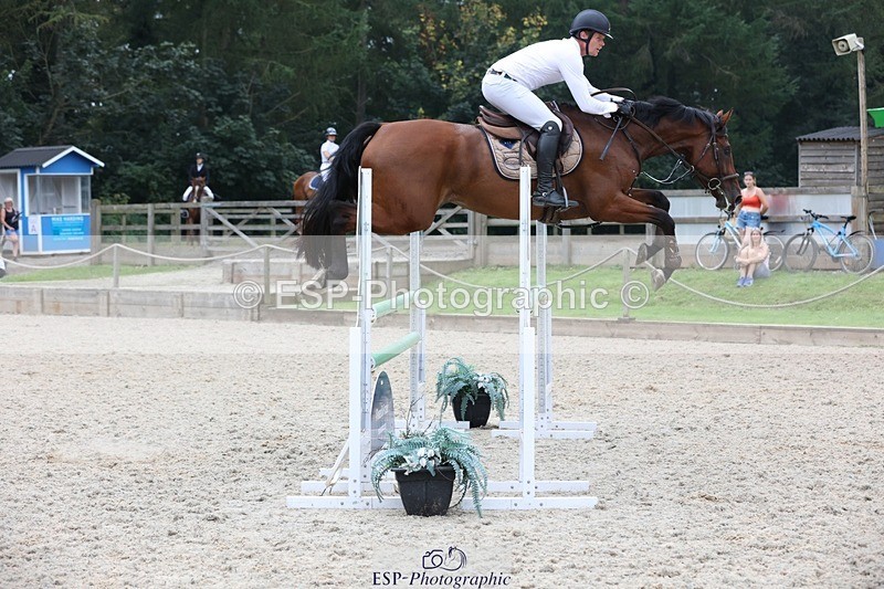 230908-174419-03459 - Cls 9 Snr Newcomers & 1.10m Open