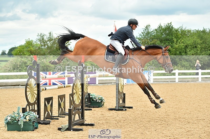 230720A-140948-03332 - Cls 21, 1 Star Gold 1.30m