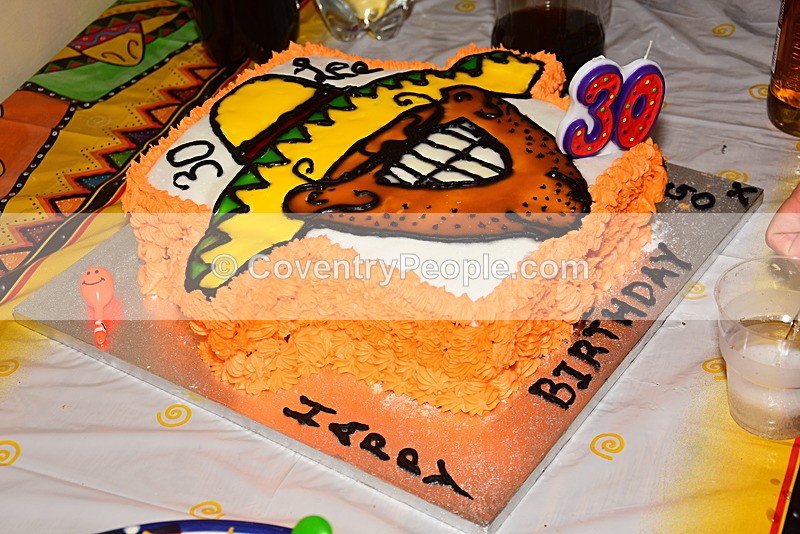 LEE-077 - Lee's 30th