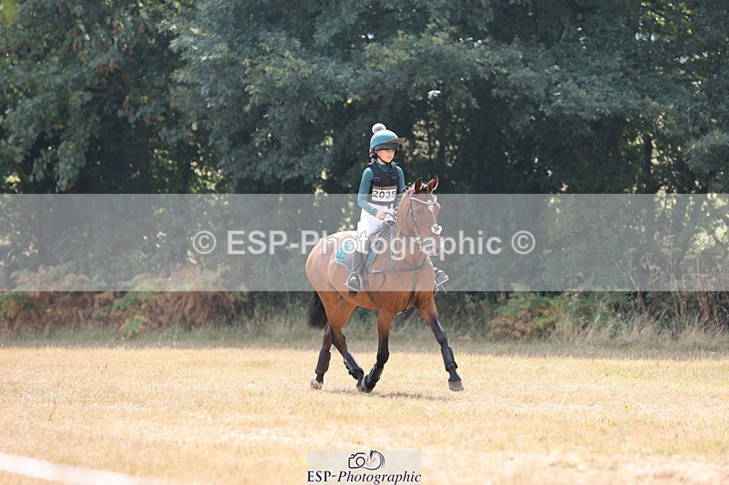 250824A-131658-36949 - 2035-Scarlet.Rosedale-Leith.Fandango