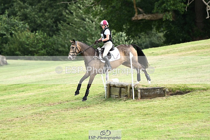 240825X-140358-34904 - 80cm XC 14.30 to 15.30