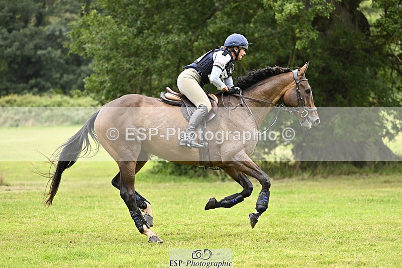 240825X-181445-38353 - 80cm XC 17.30 to End