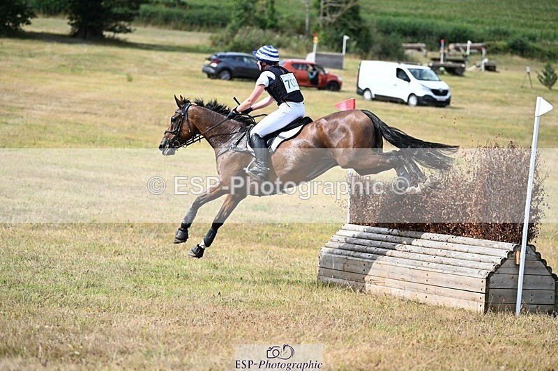 250803A-152121-16207 - P-703-Amber.Williams-THE.EMERALD.LILY