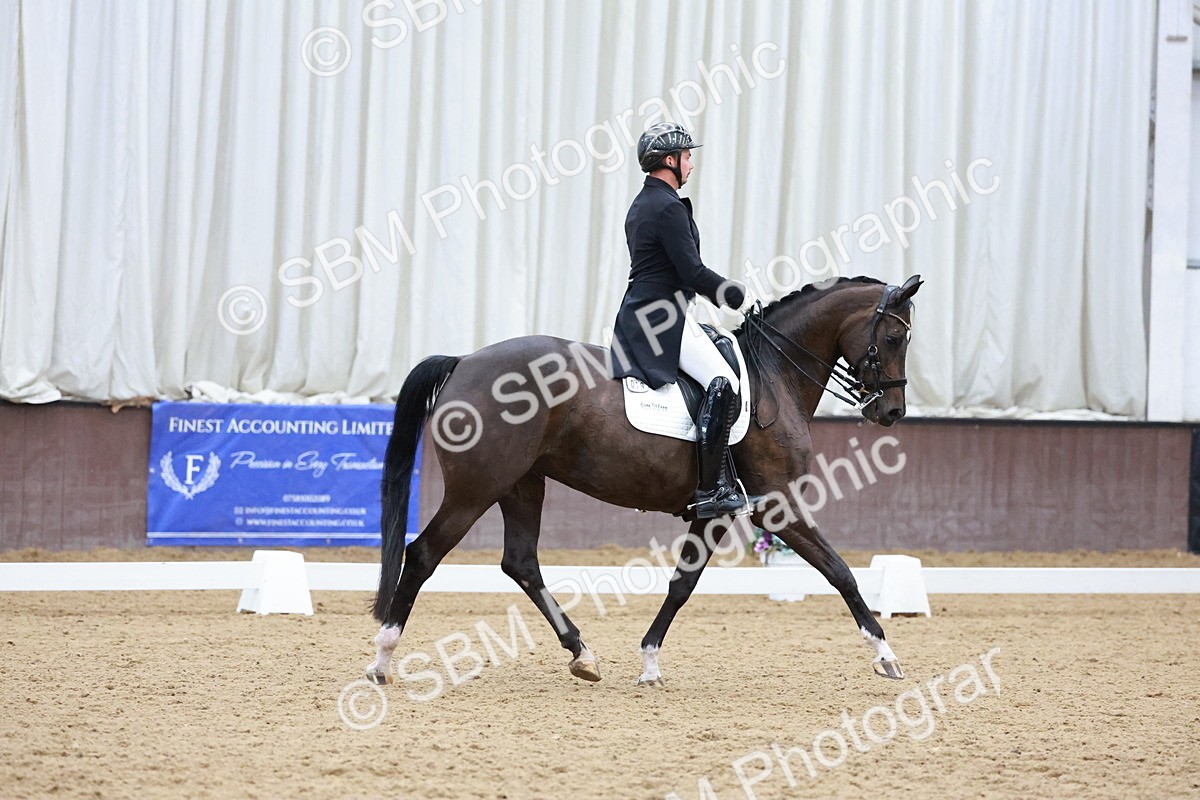 SBM_016637 - Class 5 - FEI INT II - 17.24-18.20