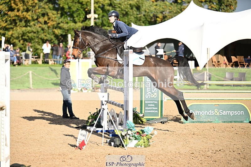 251024A-101033-06338 - B-131-Gemma.Gurvidi