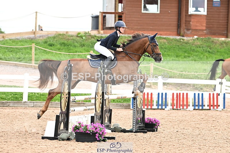 240802A-133723-04633 - Cls 25 1.05m Amateur Qualifier