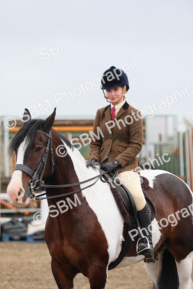 SBM_22373 - Class 807 - Young Rider 11 to 16 Yrs