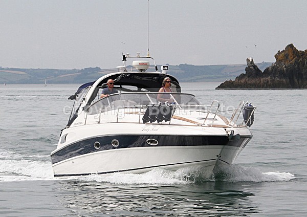 100725 LUCKY TOUCH IMG_4698 - Motorboats - Open