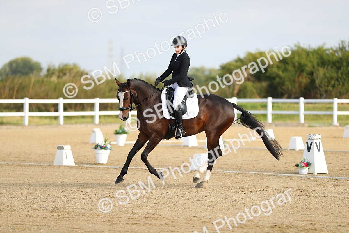 SBM_015021 - Class 13 - Novice 23 - 8,30-9.33