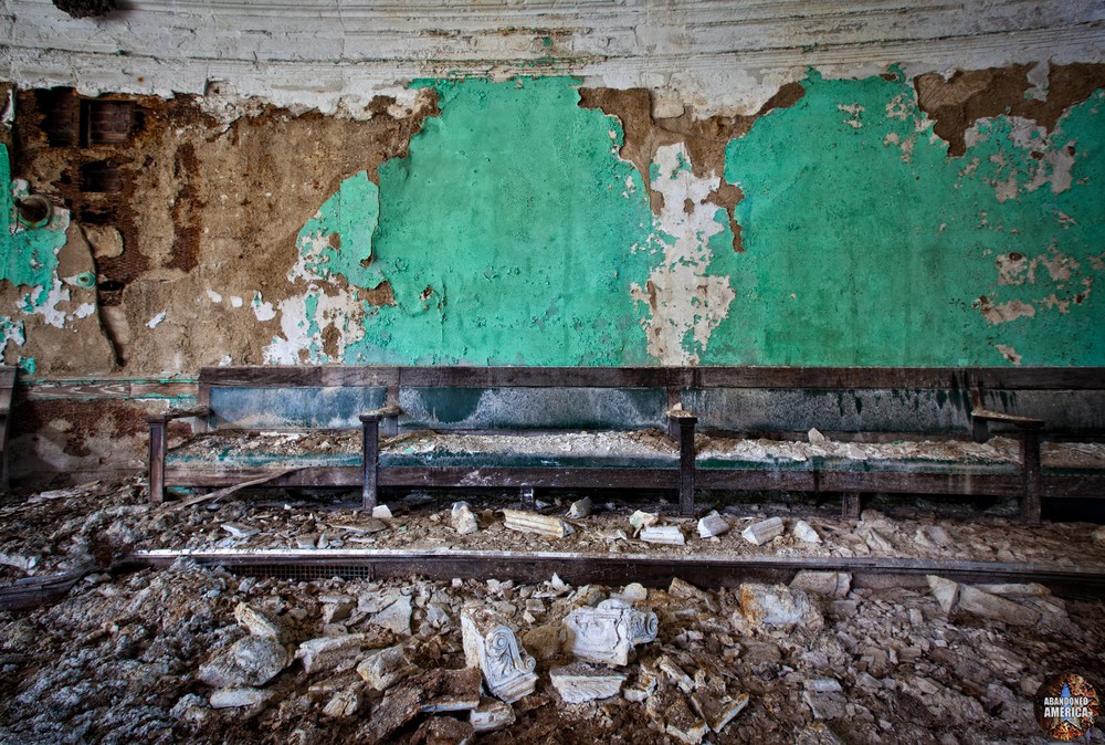 New Castle Elks Lodge photo - Abandoned America