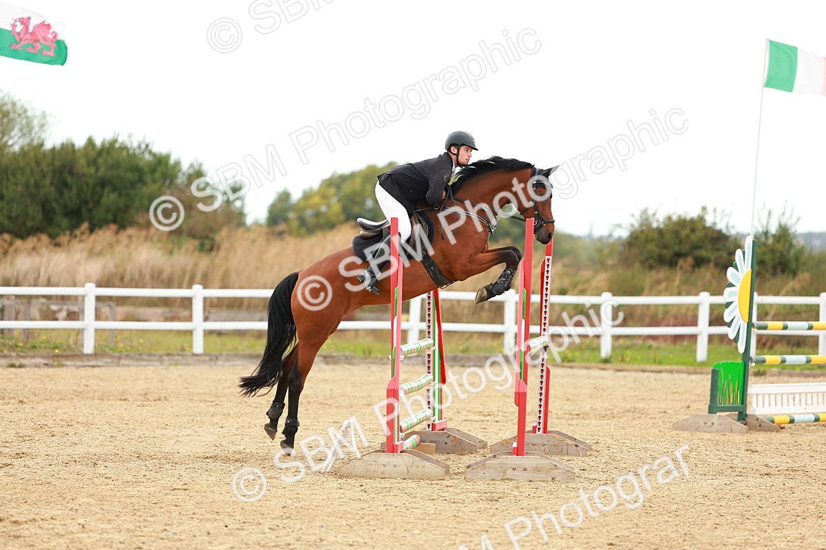 SBM_001475 - Class 4 - Senior Newcomers - 1.10m