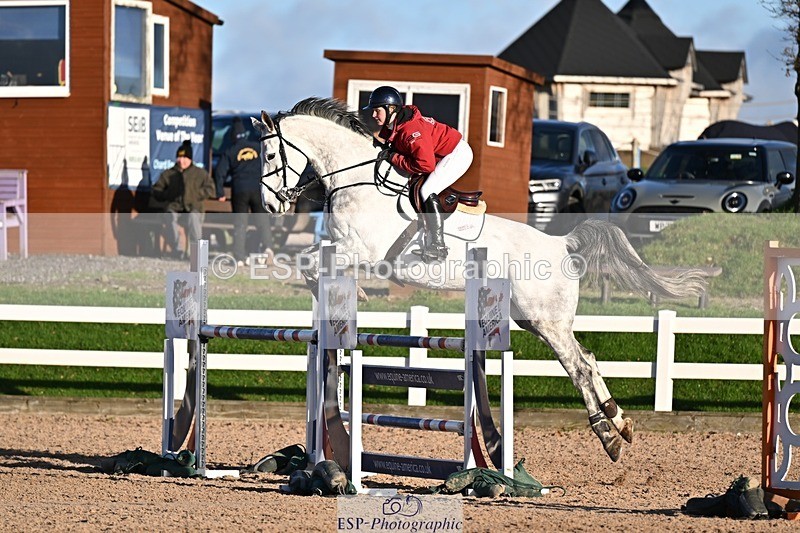251119-143722-00562 - Cls 5 Foxhunter and 1.20m Open