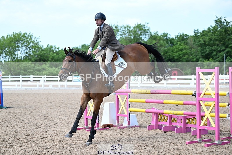 240605A-145502-00821 - Cls 4 Newcomers and 1.10m Open