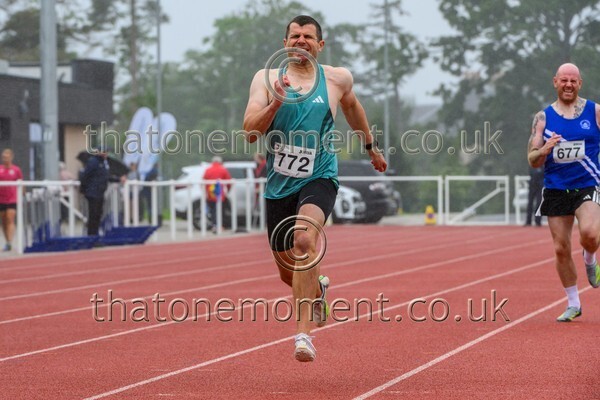 ComMast25-920073 - Track Male Set One