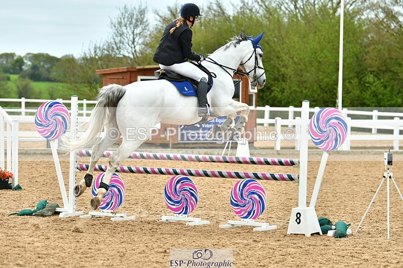 230507A-121716-07696 - Cls 42 95cm Amateur Quali